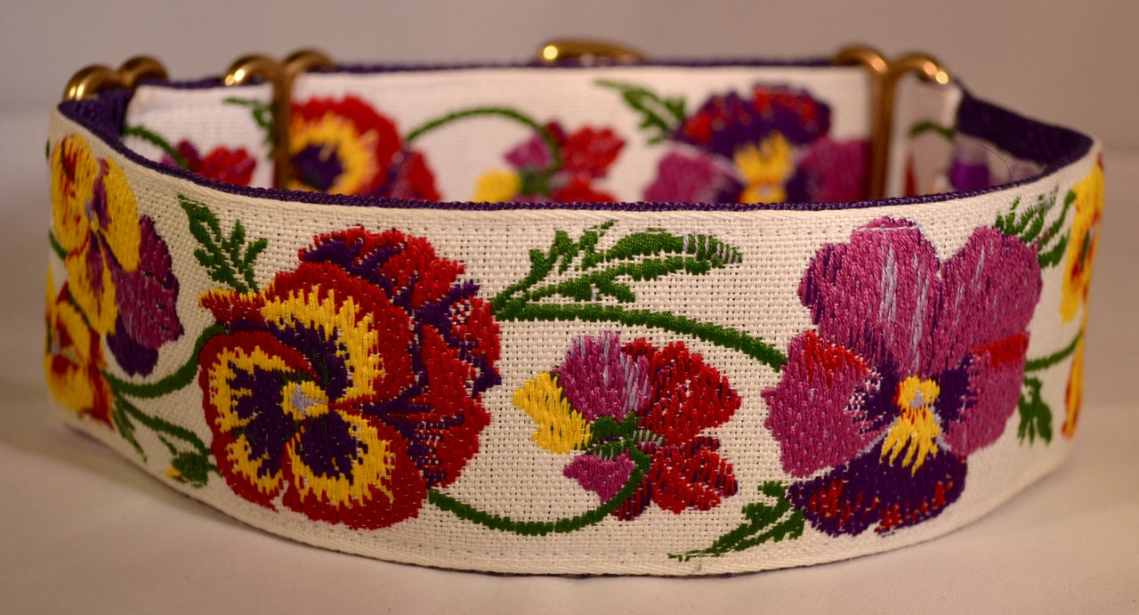 Pansy Ecru 2" Masterpiece Dog Collar